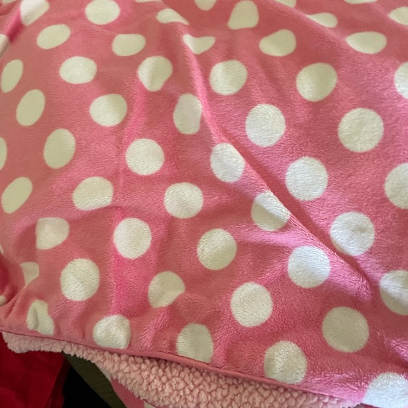 2/$15 Baby Girl Blanket Bundle (3) - Picture 7 of 13
